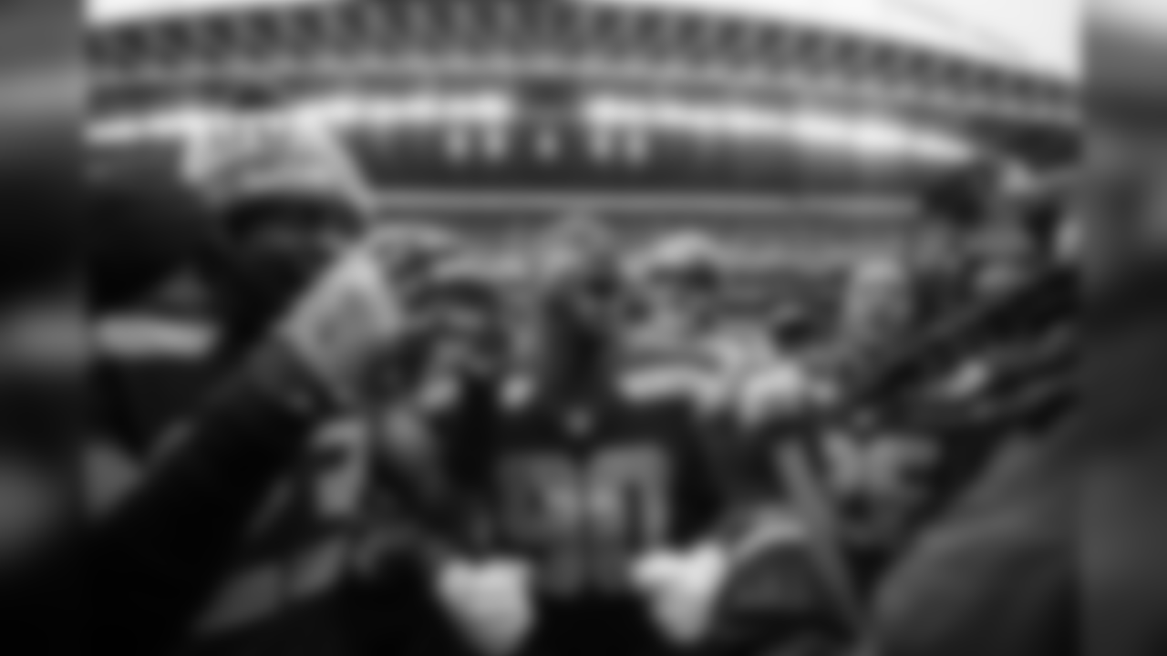 wk15_vs_rams_20_0.jpg