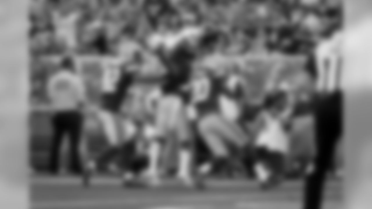 eye_wk1_packers_49.jpg