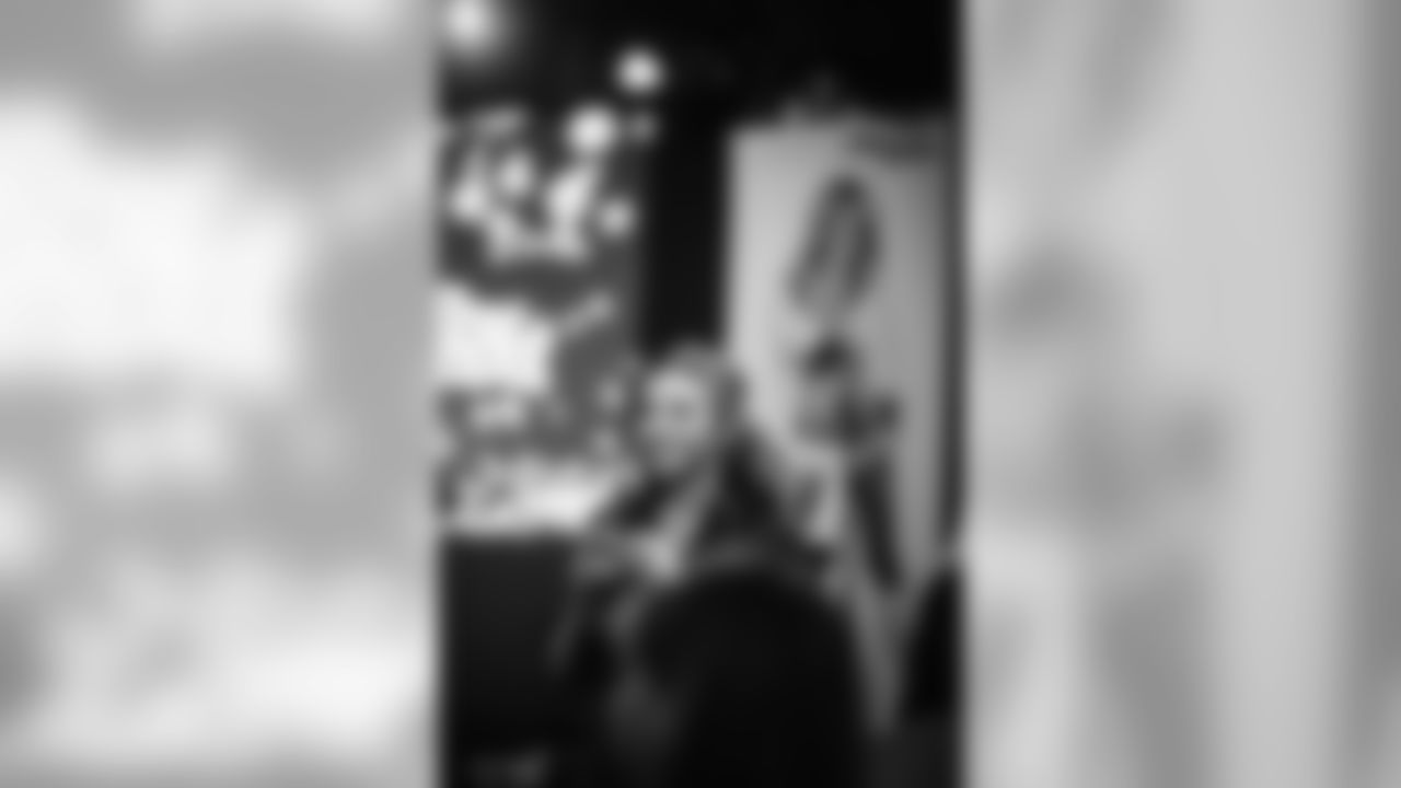 20171206_seagals_auction-31.jpg