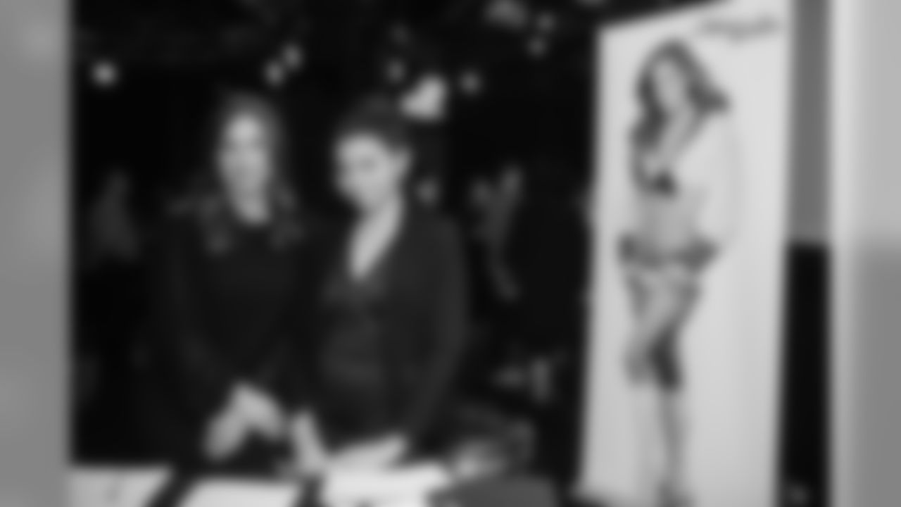 20171206_seagals_auction-15.jpg
