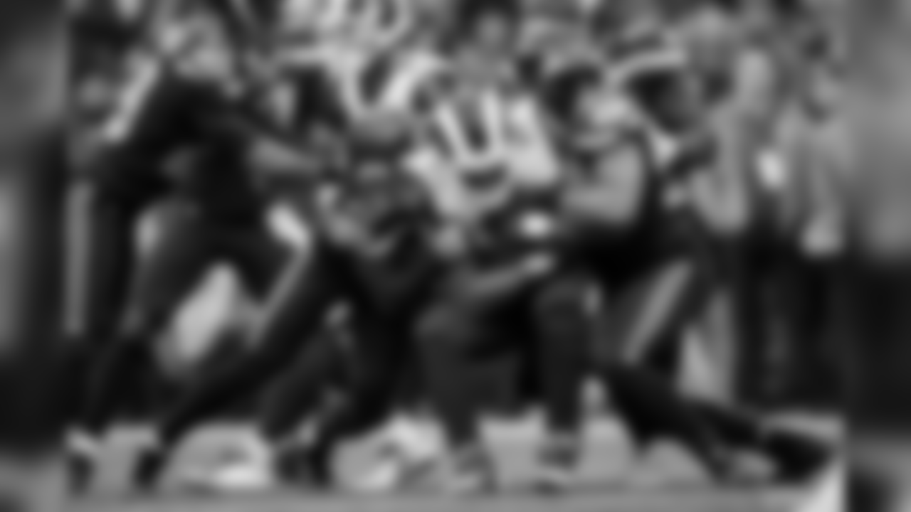 wk15_vs_rams_28_0.jpg