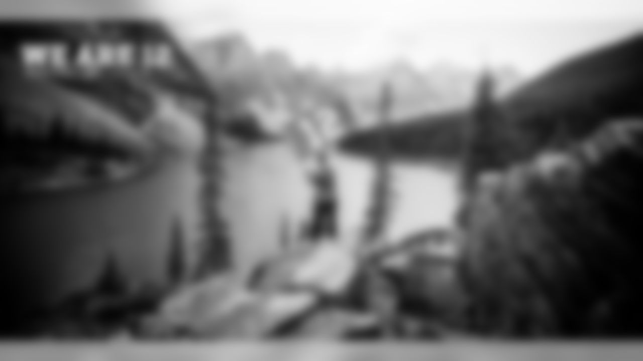 weare12_1200x600_morainelake2.jpg
