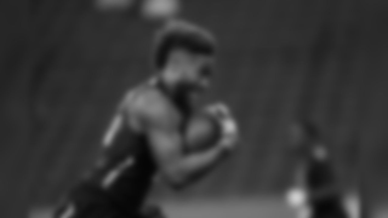 Colorado defensive back Tedric Thompson runs a drill at the 2017 NFL Scouting Combine at the Lucas Oil Stadium, Monday, March 6, 2017 in Indianapolis. (Perry Knotts via AP)