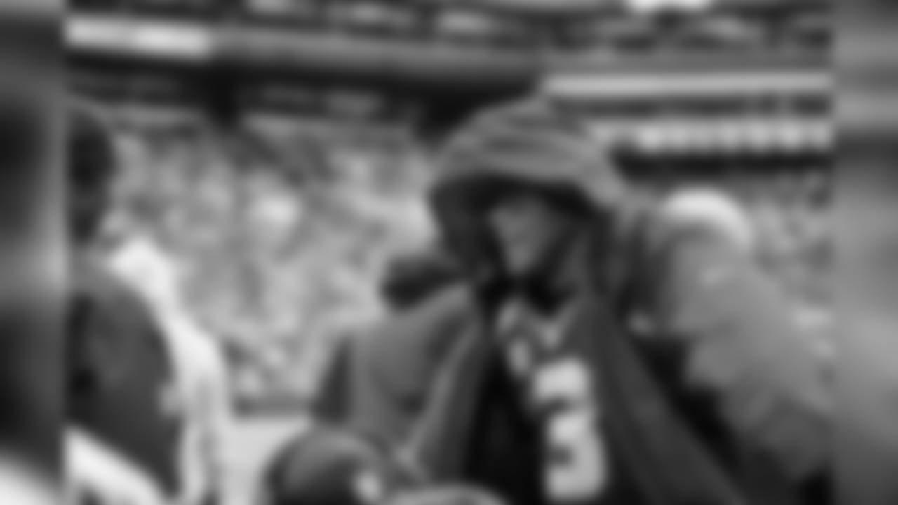 20161120_seahawks_eagles_janegphoto-103.jpg