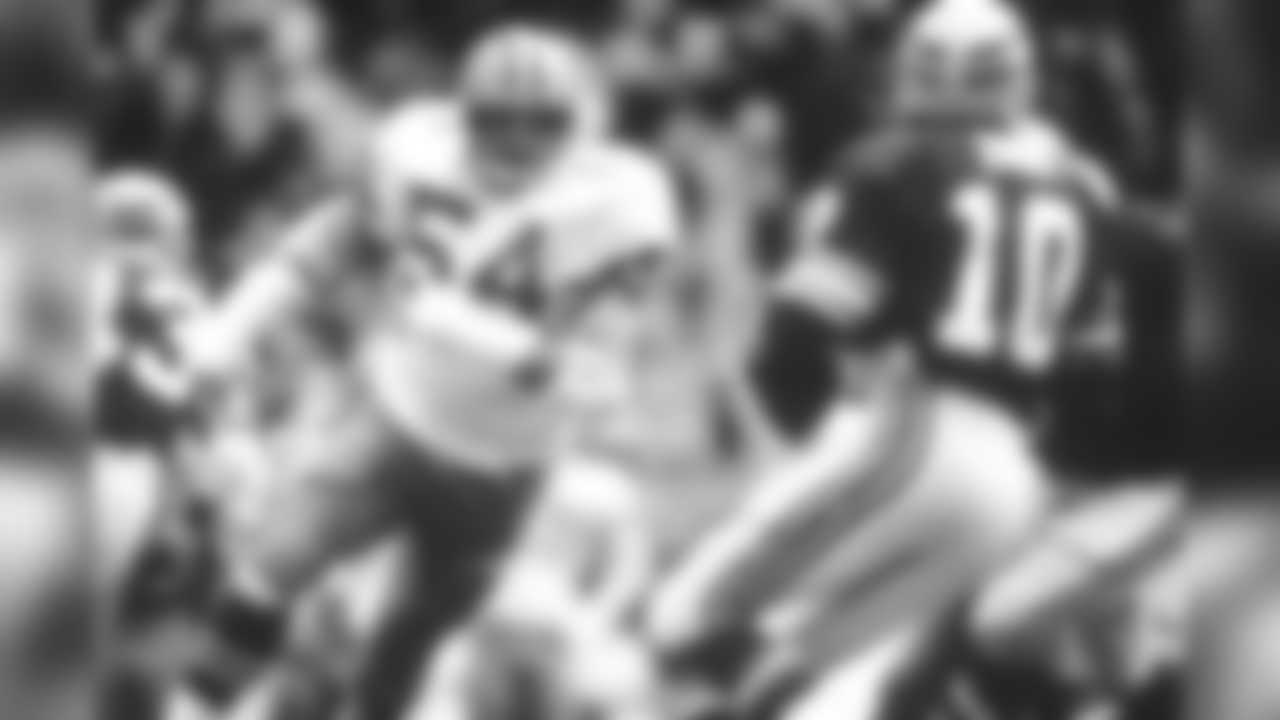 Pro Football Hall of Fame and Dallas Cowboys defensive tackle Randy White (54) coming in for the sack on Seattle Seahawks quarterback Jim Zorn (10) in the Cowboys 31-14 loss to the Seahawks at the Thanksgiving Day Game on 11/27/1986 at Texas Stadium in Irvine, Texas. (AP Photo / Al Messerschmidt)