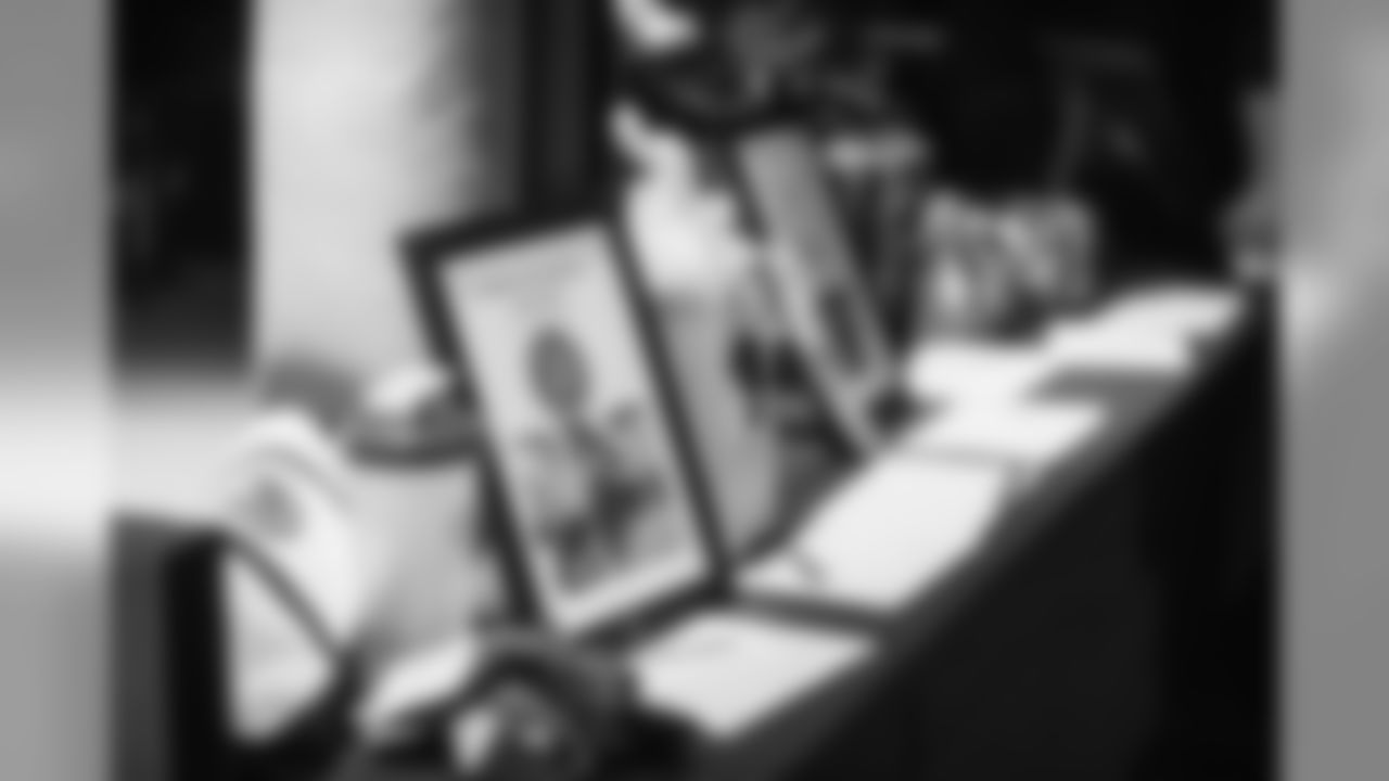 20171206_seagals_auction-2.jpg