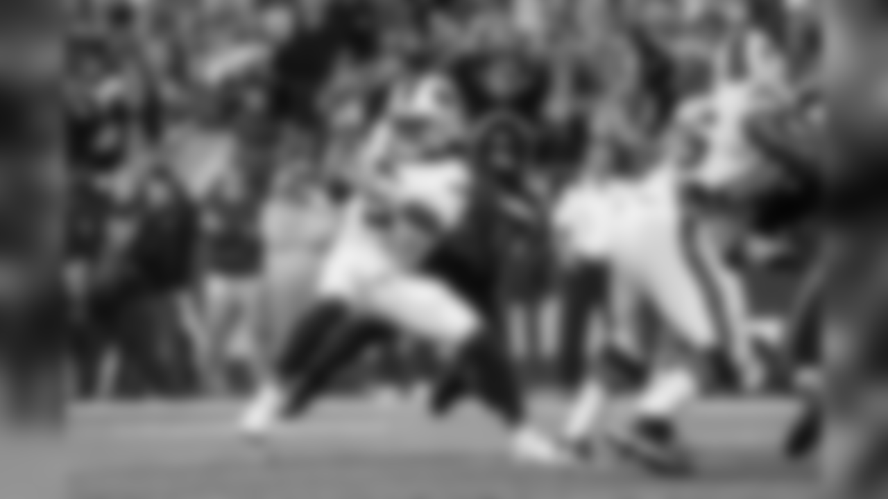 Seahawks defensive end Cliff Avril sacks Bills quarterback Tyrod Taylor on the final drive of the game, helping to preserve a hard-fought, 31-25 victory.