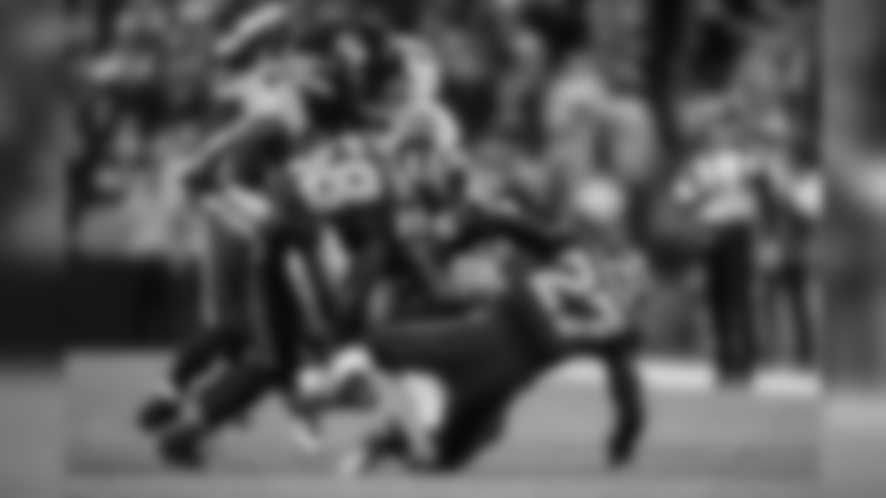 Seattle special teamers Kevin Pierre-Louis and Neiko Thorpe make the play on a punt return by the Bills.