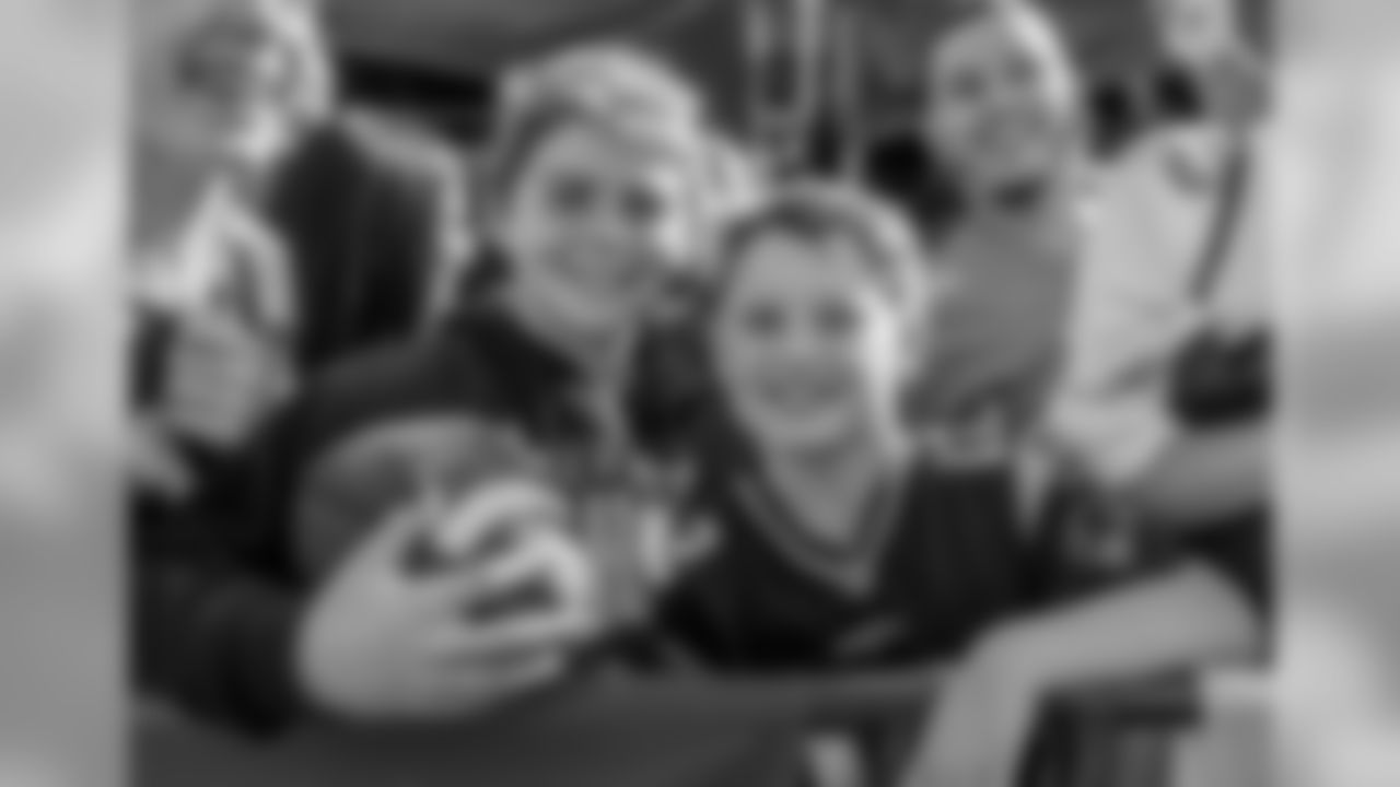 170128_pro_bowl_fans_day_four-13.jpg