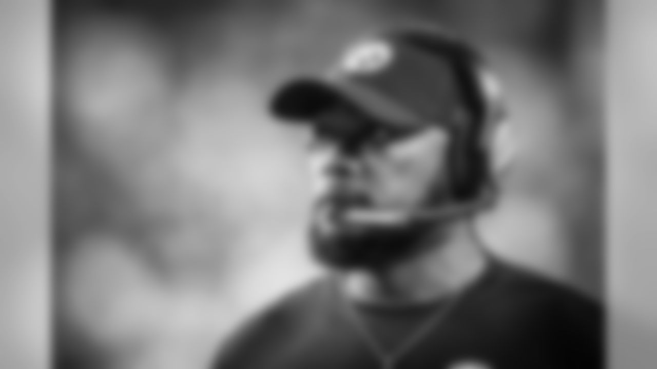 Coach Mike Tomlin