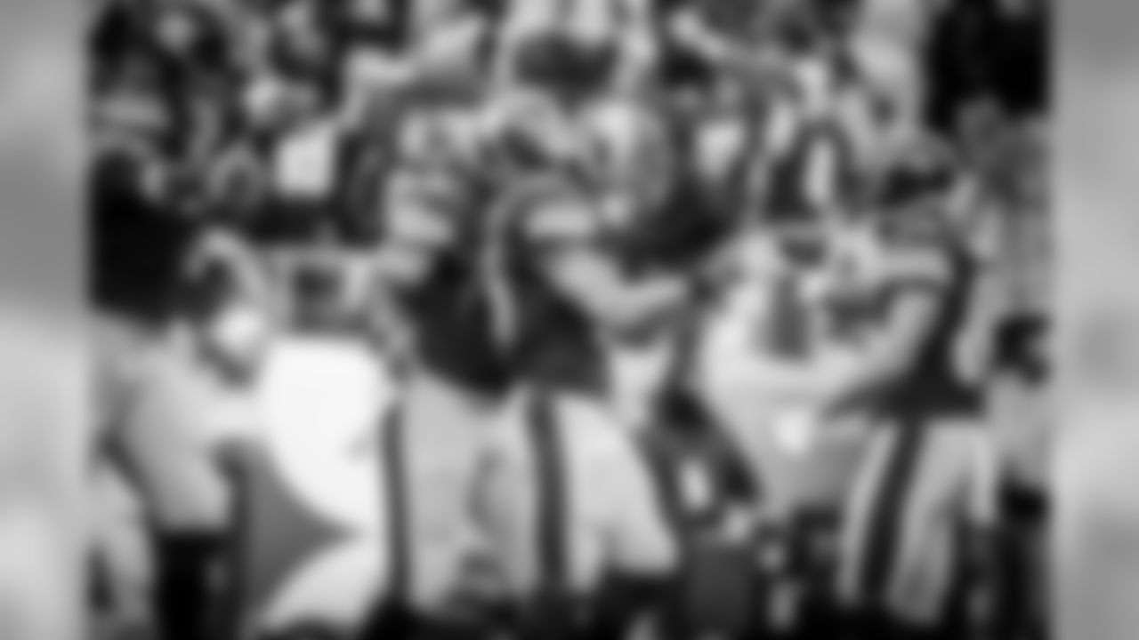 Le'Veon Bell, Antonio Brown, Chris Hubbard, and Alejandro Villanueva