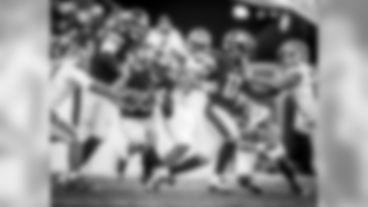 Alejandro Villanueva, Fitzgerald Toussaint, and Eli Rogers
