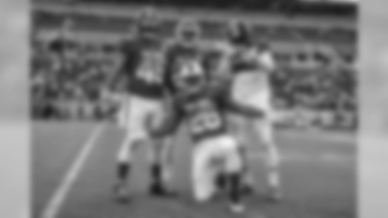 Roosevelt Nix and Le'Veon Bell