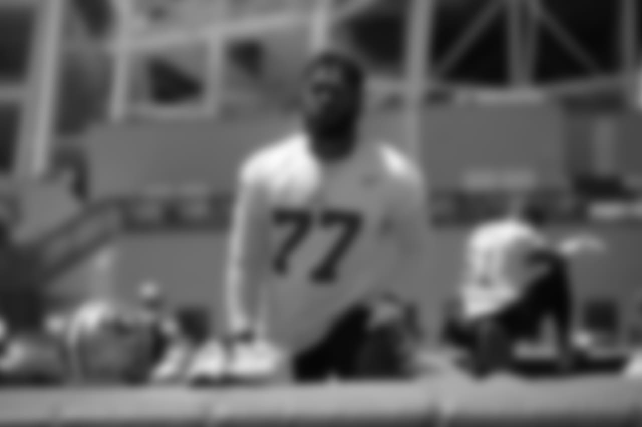 DT Jullian Taylor