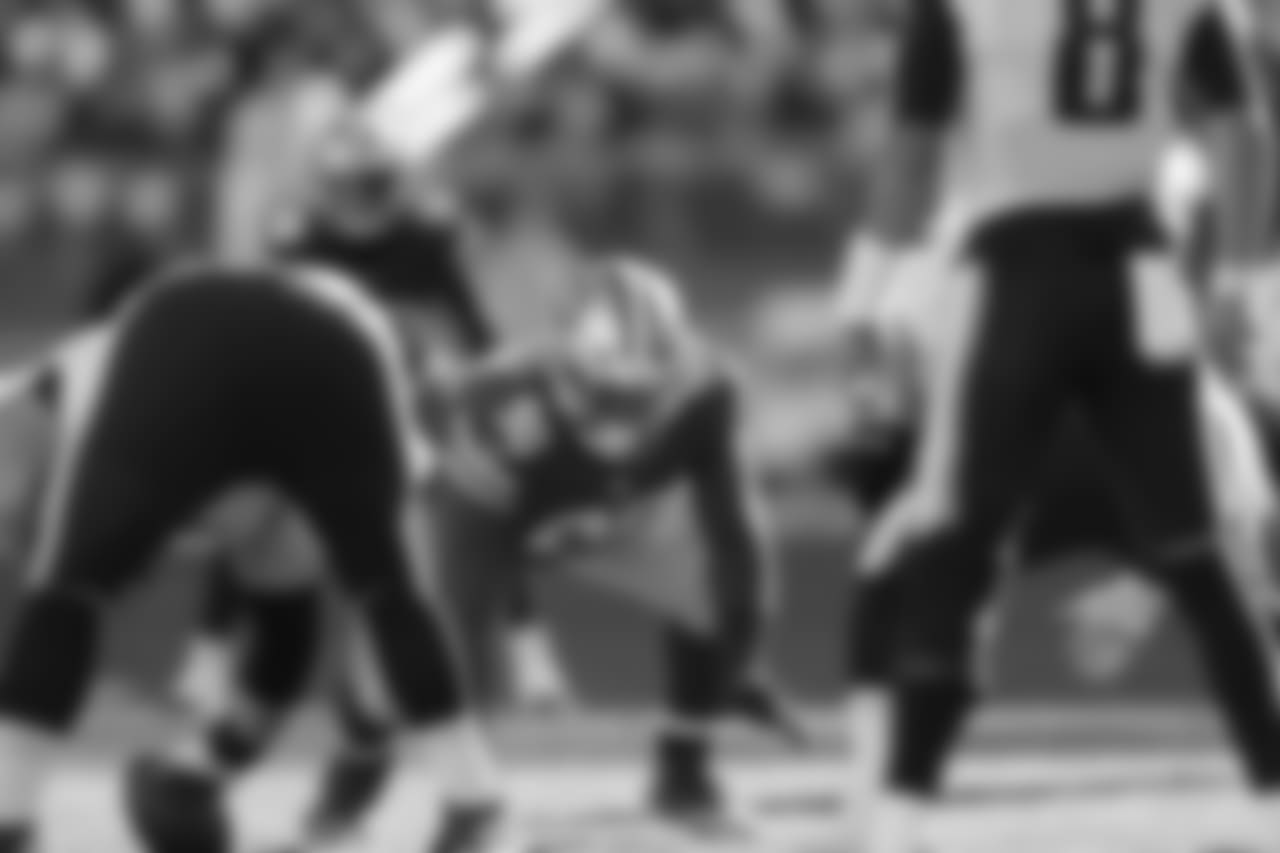 NT Earl Mitchell NT Earl Mitchell