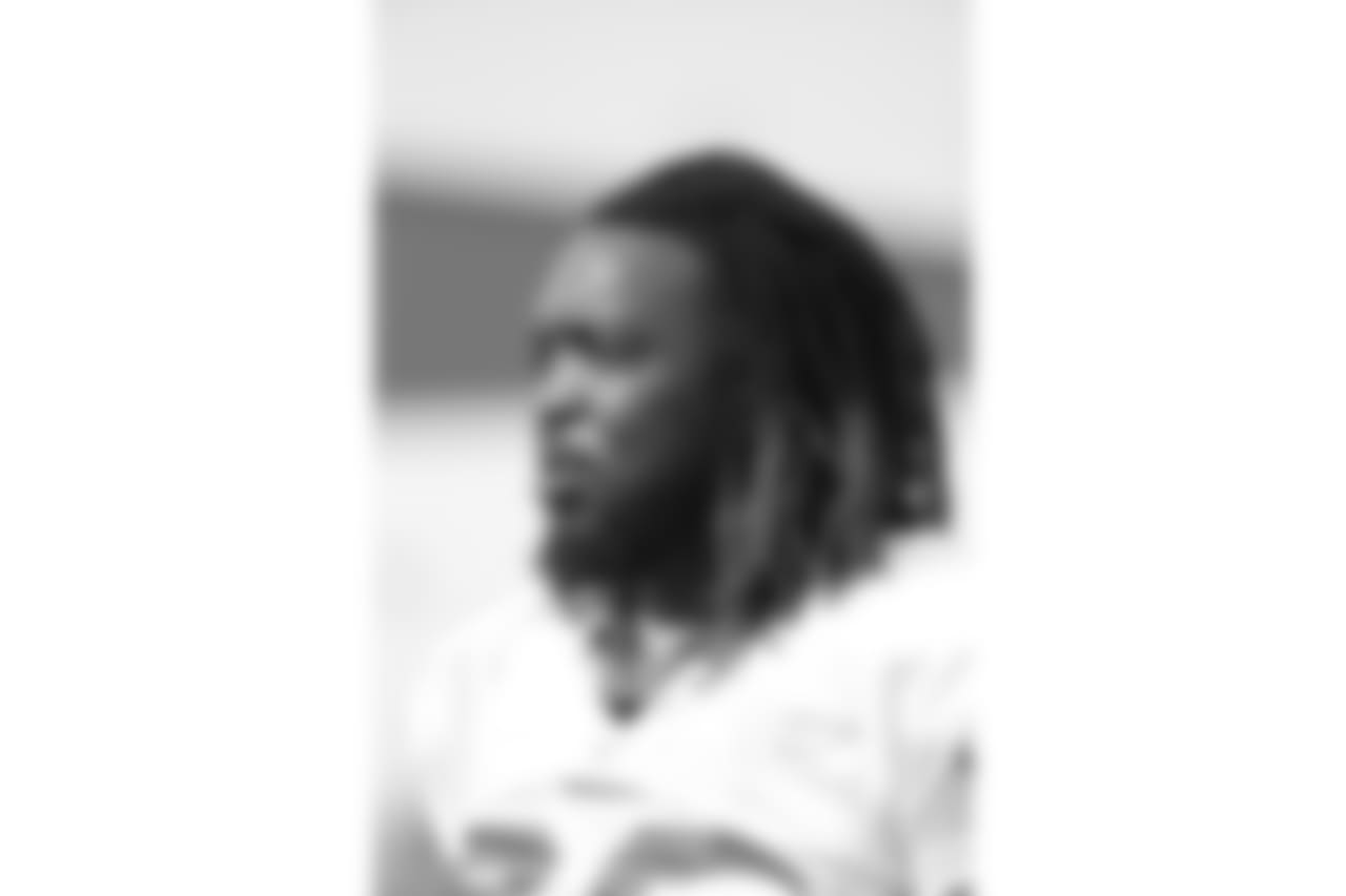 DL Cedric Thornton