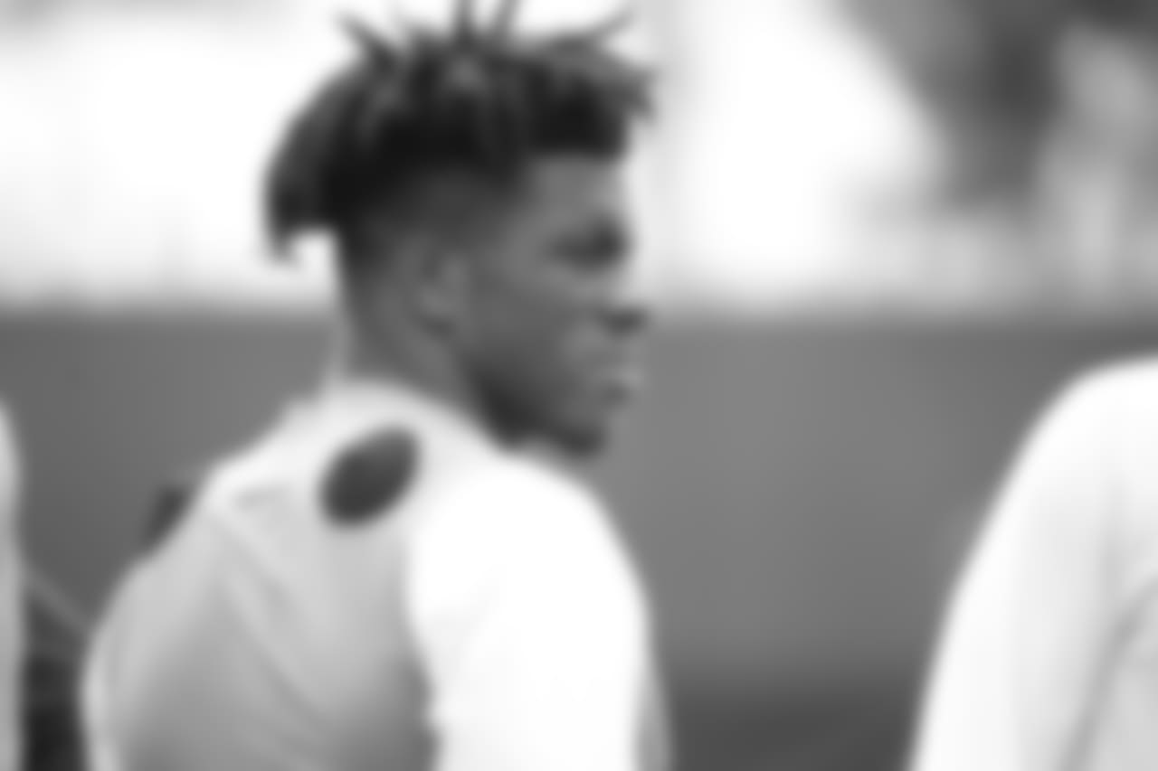 WR Richie James