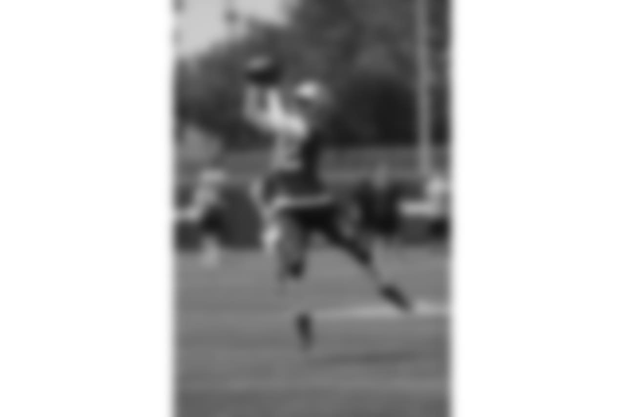 WR Richie James