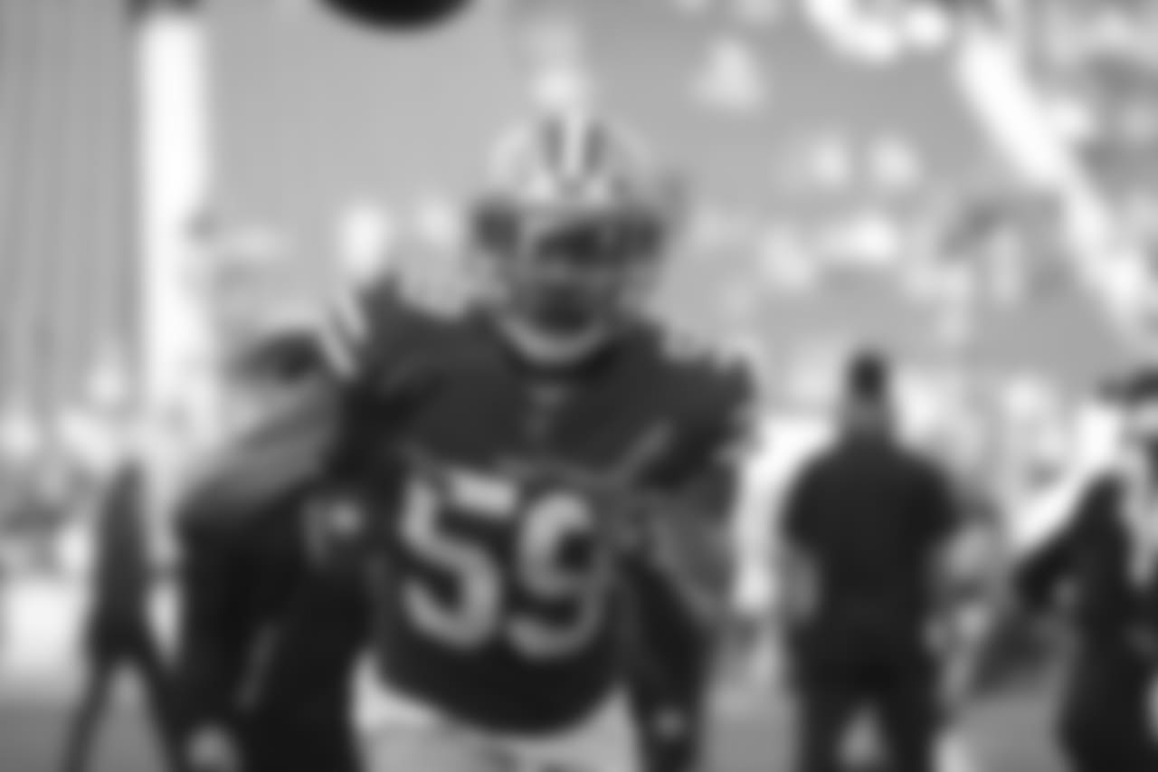 LB Korey Toomer
