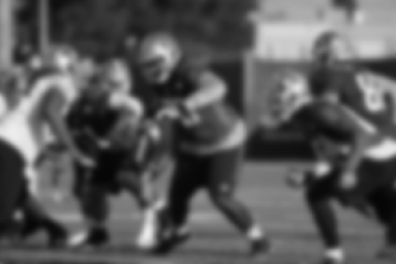 OL Darrell Williams Jr.