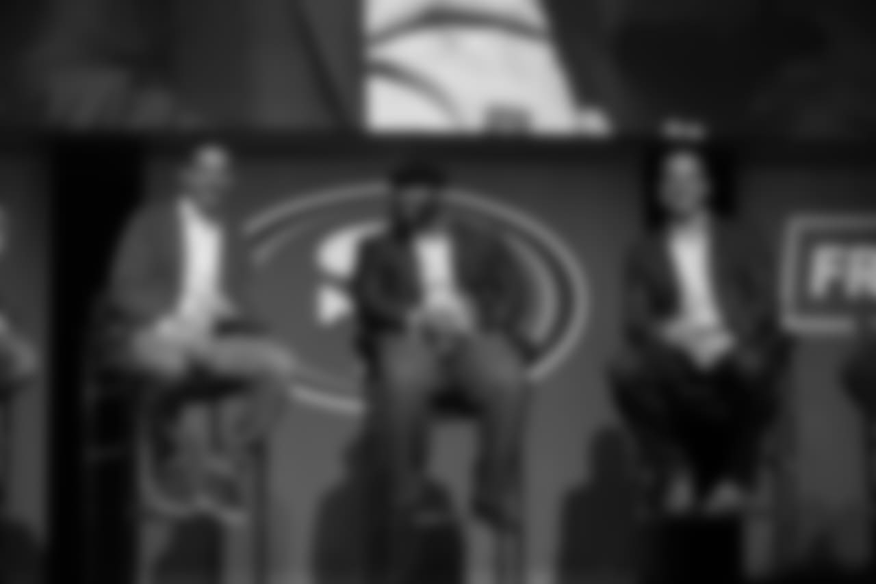 Head Coach Kyle Shanahan, Special Teams Coordinator Richard Hightower and Defensive Coordinator Robert Saleh