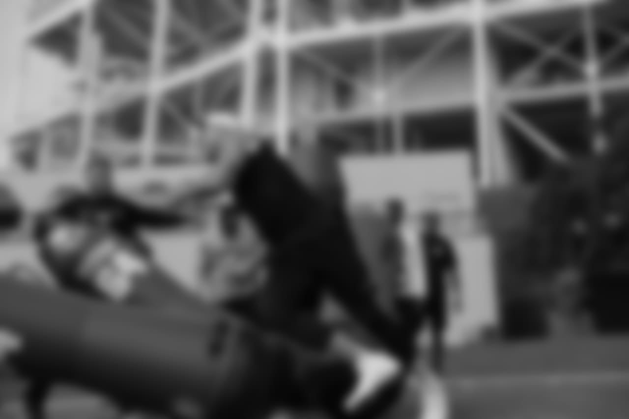 LB Cassius Marsh
