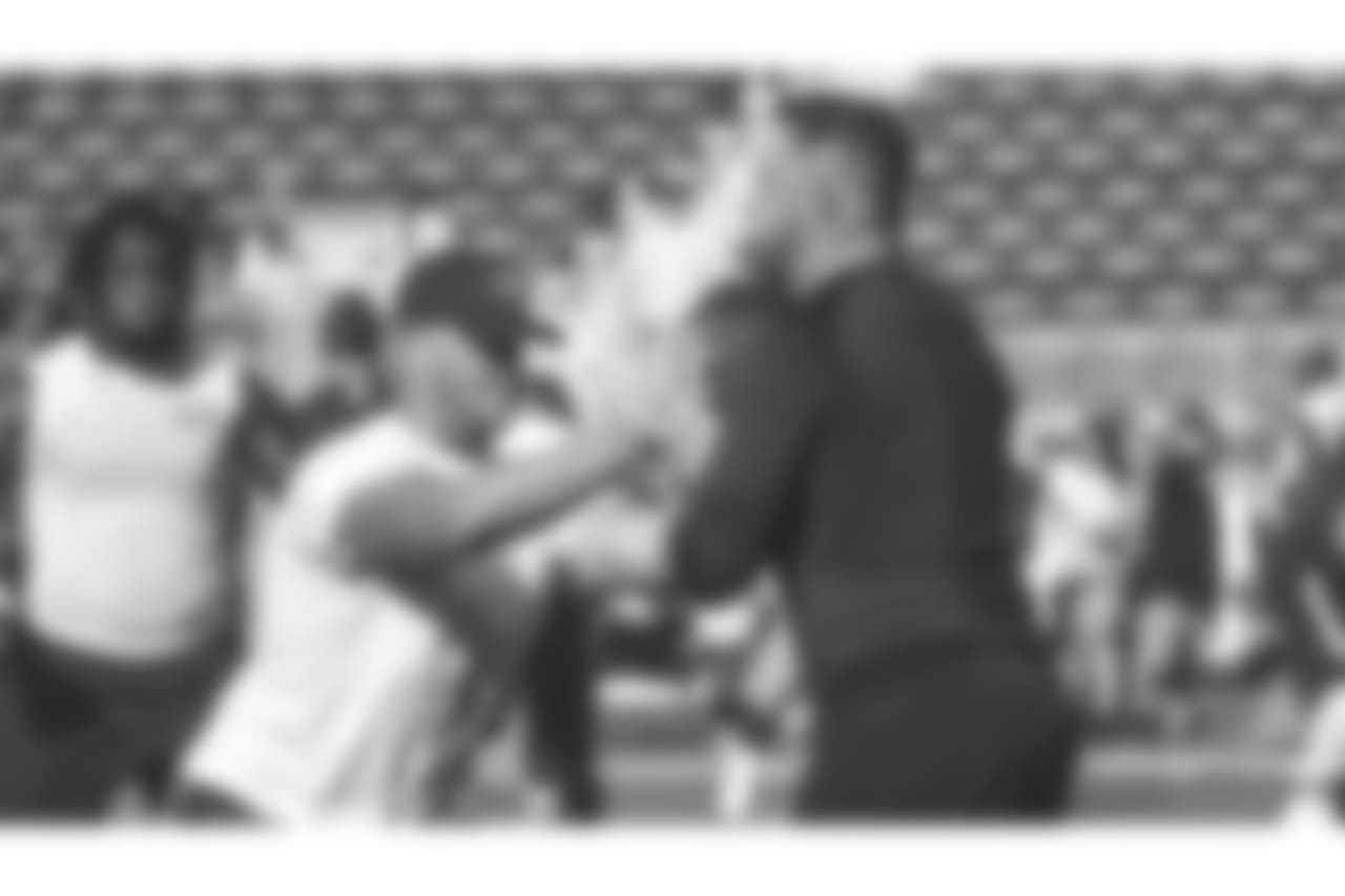 T Mike McGlinchey and T Joe Staley