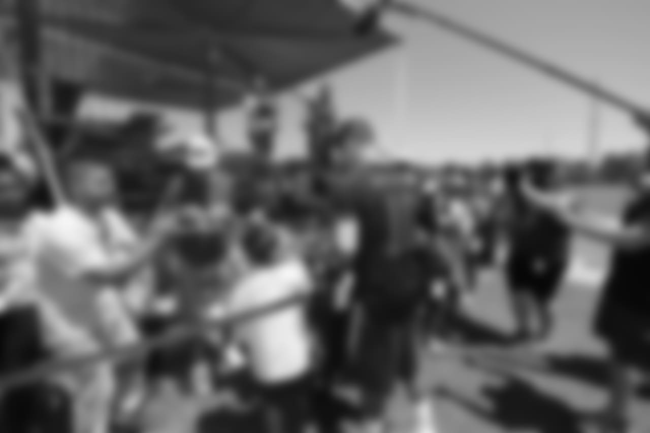 QB Jimmy Garoppolo
Day 2: 49ers PREP presented by U.S. Bank Hosted by Tight Ends