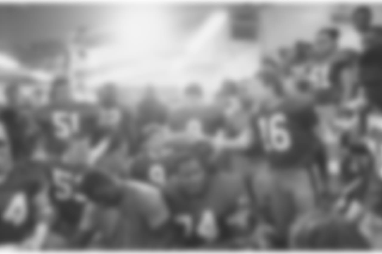 QB Joe Montana Playoff Pregame Speech