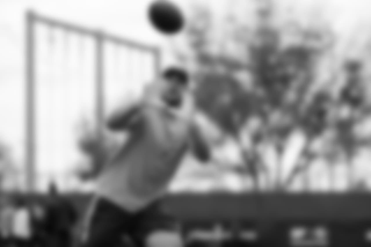 TE Garrett Celek