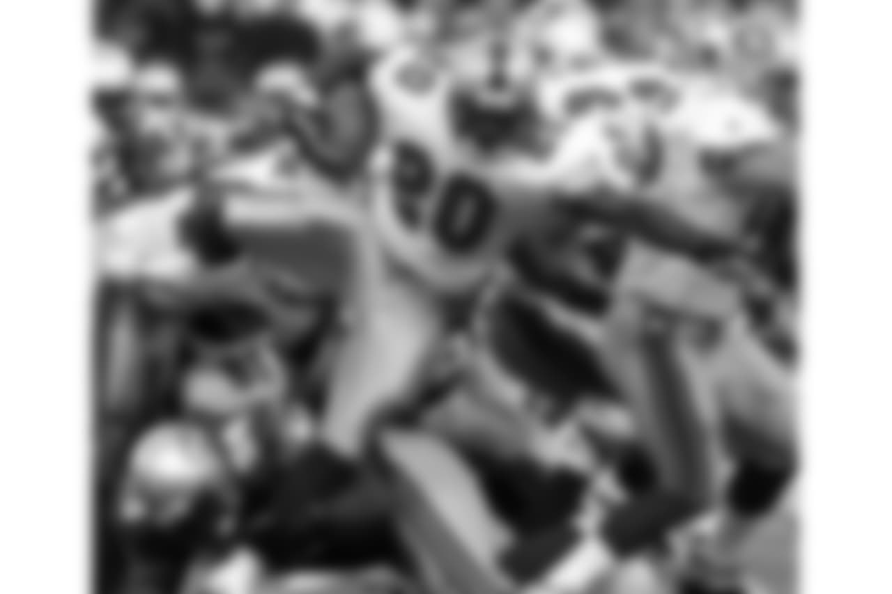 2001 -- 49ers running back Garrison Hearst.
