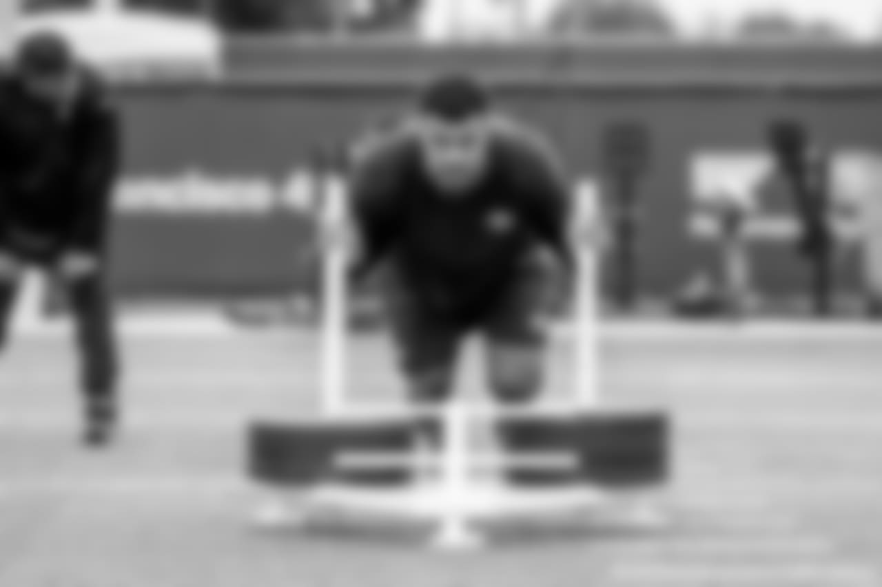 DL Arik Armstead DL Arik Armstead