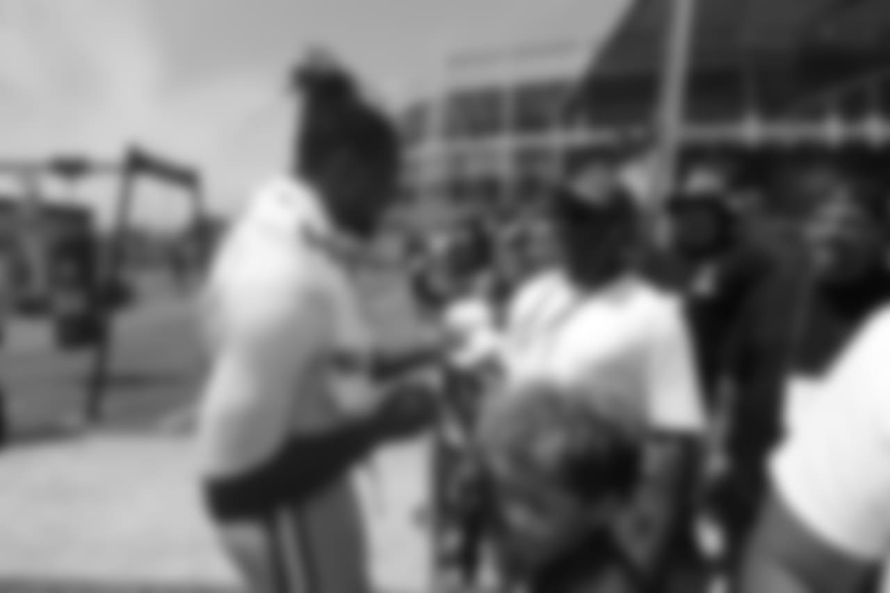 LB Eli Harold
Day 4: Convoy of Hope, LifeMoves and CityTeam Hosted by Special Teams
