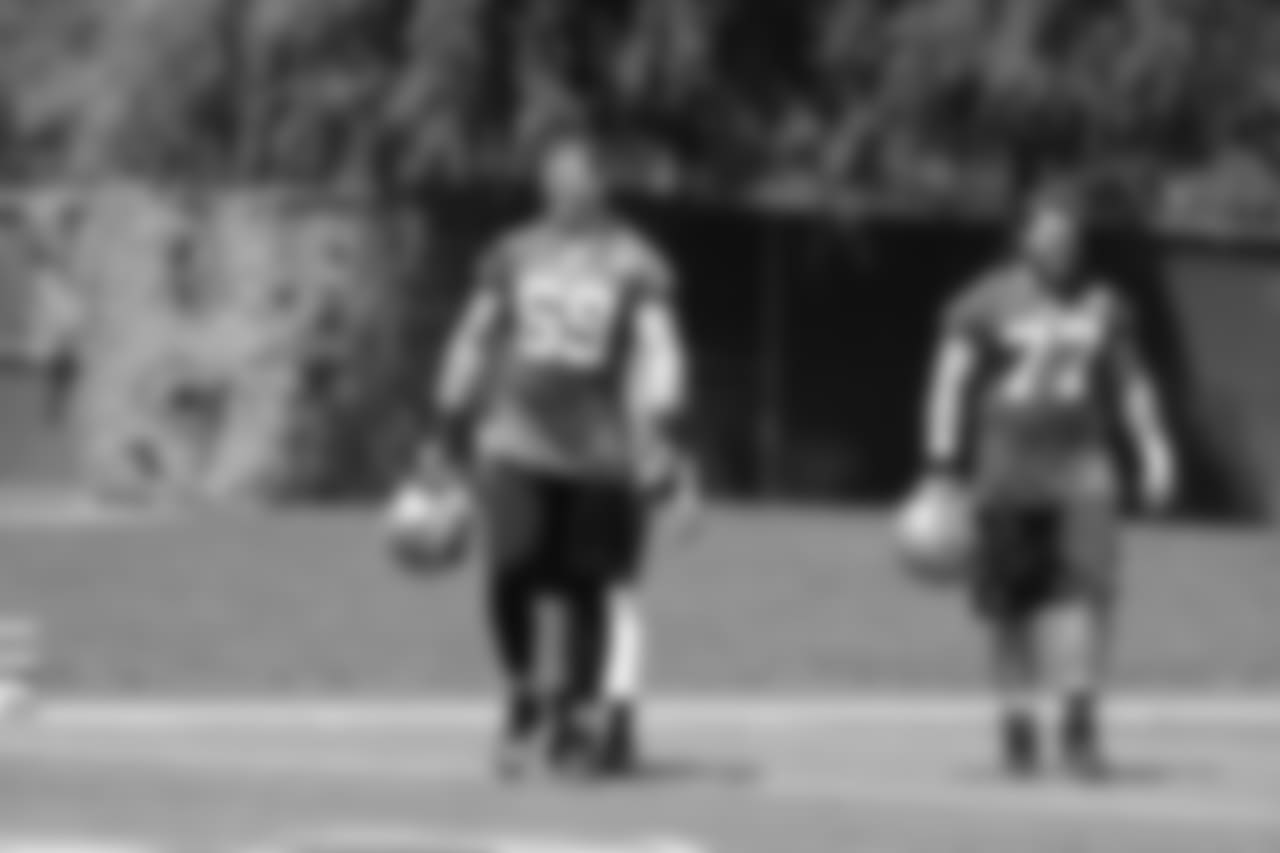 T Mike McGlinchey and OL Coleman Shelton