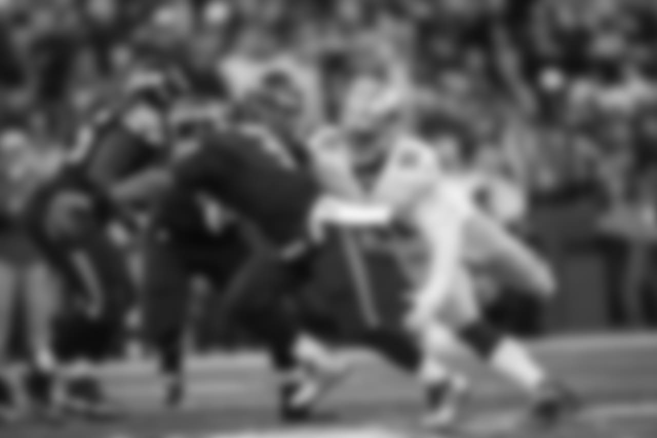 2015 -- 49ers defensive tackle Arik Armstead