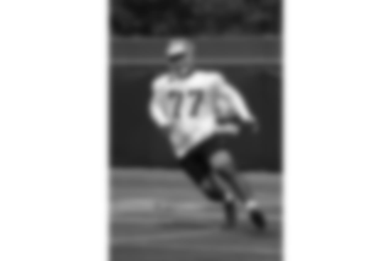 DT Jullian Taylor