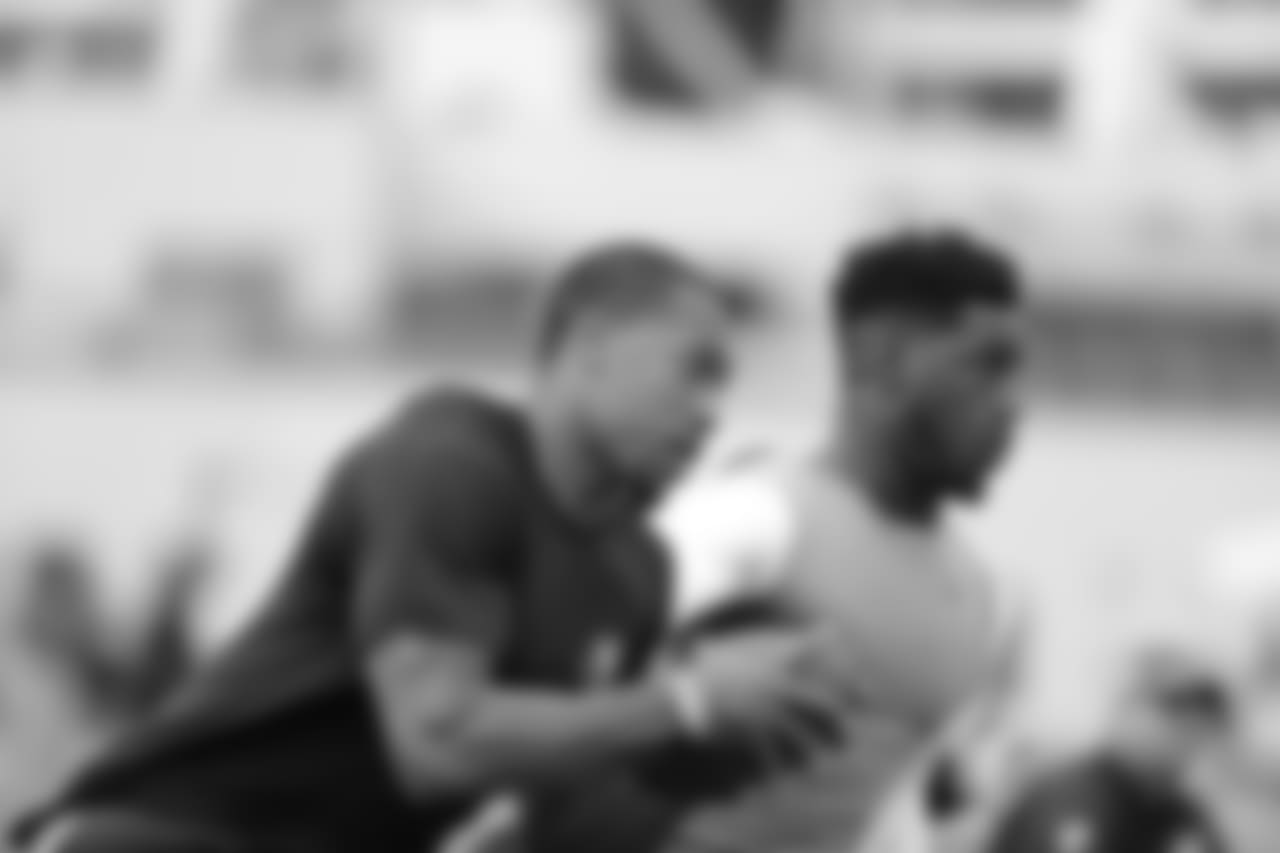 LB Korey Toomer and LB Elijah Lee