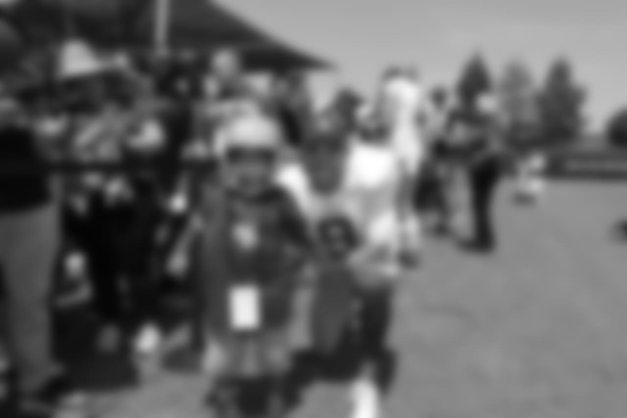 K Robbie Gould
Day 4: Convoy of Hope, LifeMoves and CityTeam Hosted by Special Teams