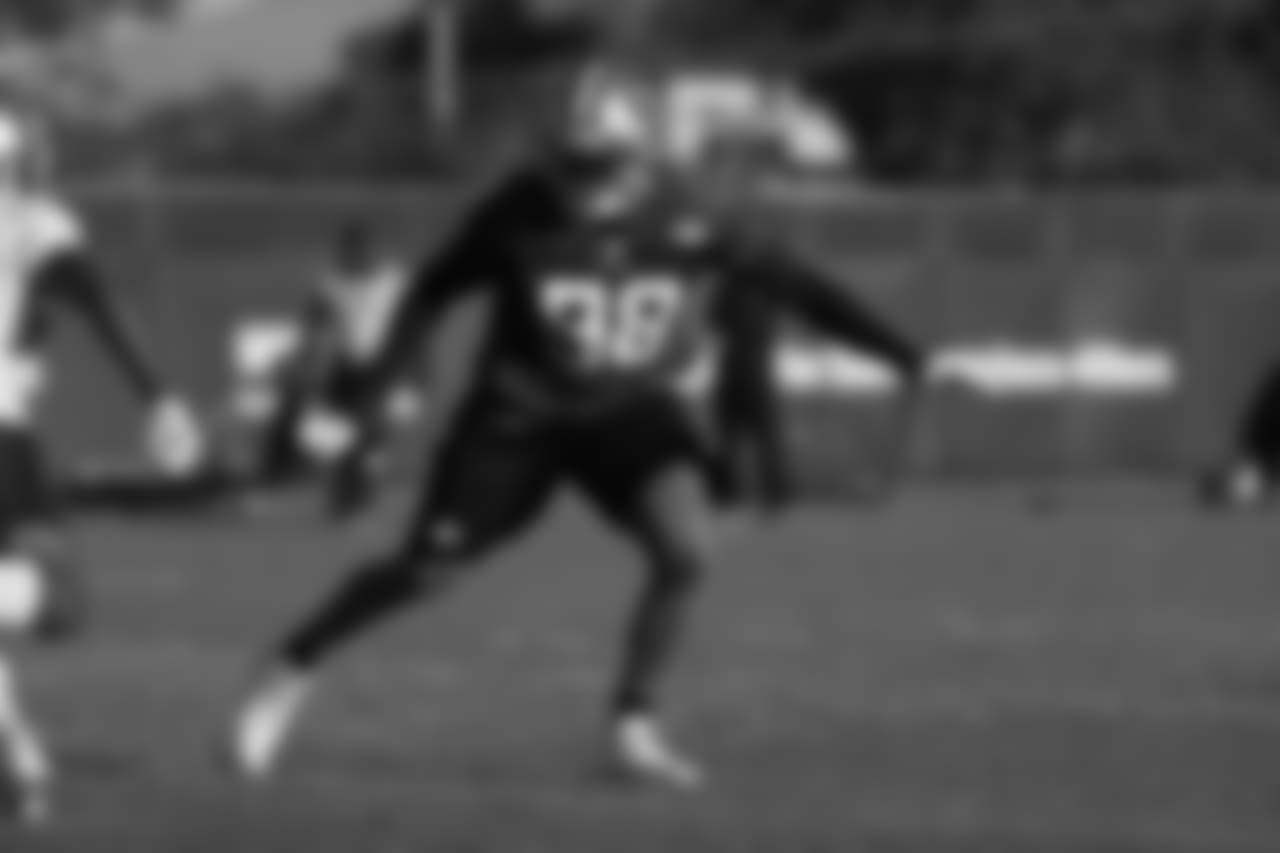 DL Ronald Blair III