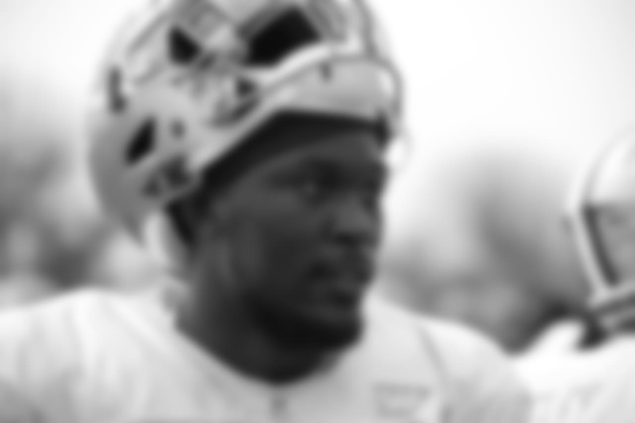 DB Tarvarius Moore