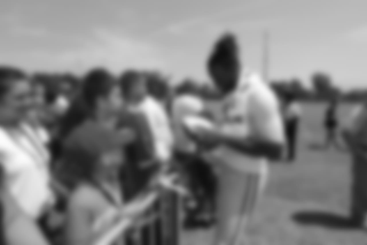 LB Eli Harold
Day 4: Convoy of Hope, LifeMoves and CityTeam Hosted by Special Teams