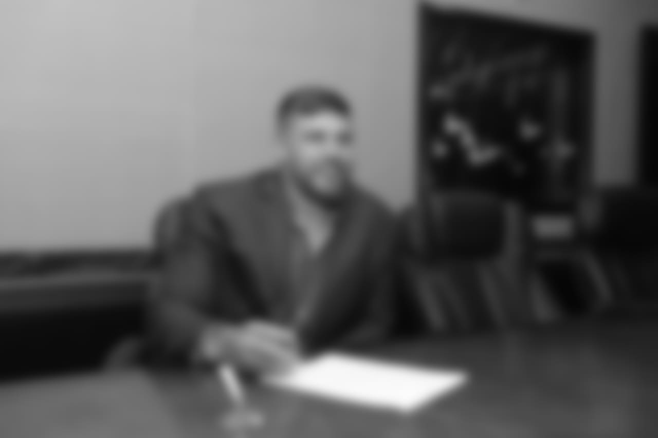 C/G Weston Richburg C/G Weston Richburg