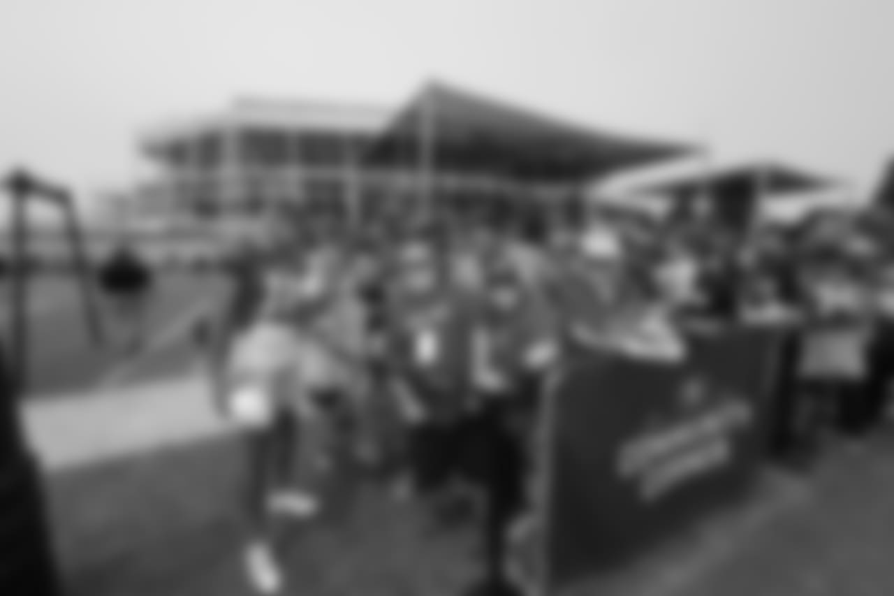 WR Dante Pettis
Day 10: Special Olympics, Football Camp for the Stars and Morgan Autism Center Hosted by 49ers Alumni