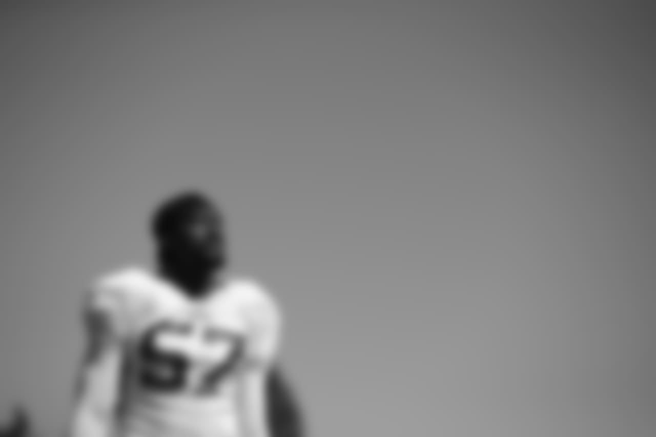 LB Eli Harold