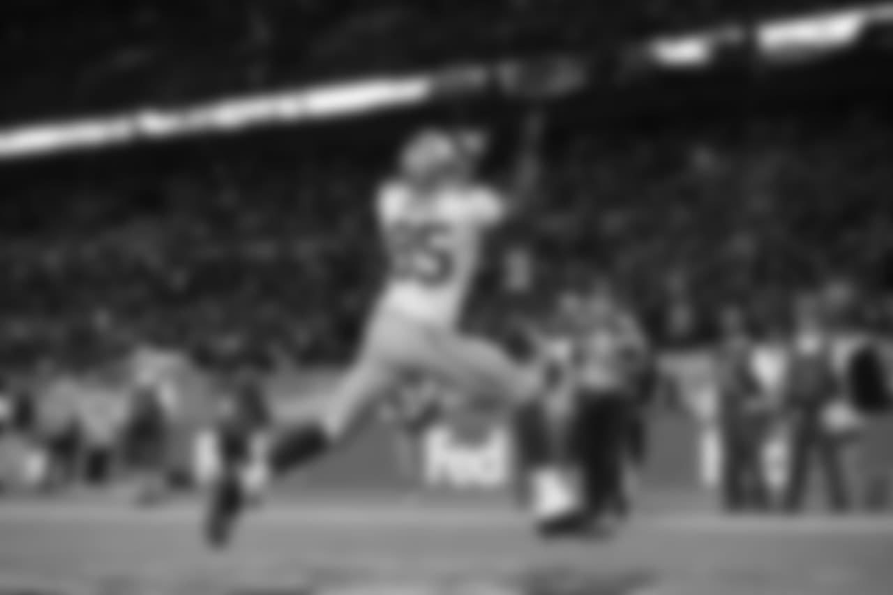 Oct. 27, 2013 -- Vernon Davis