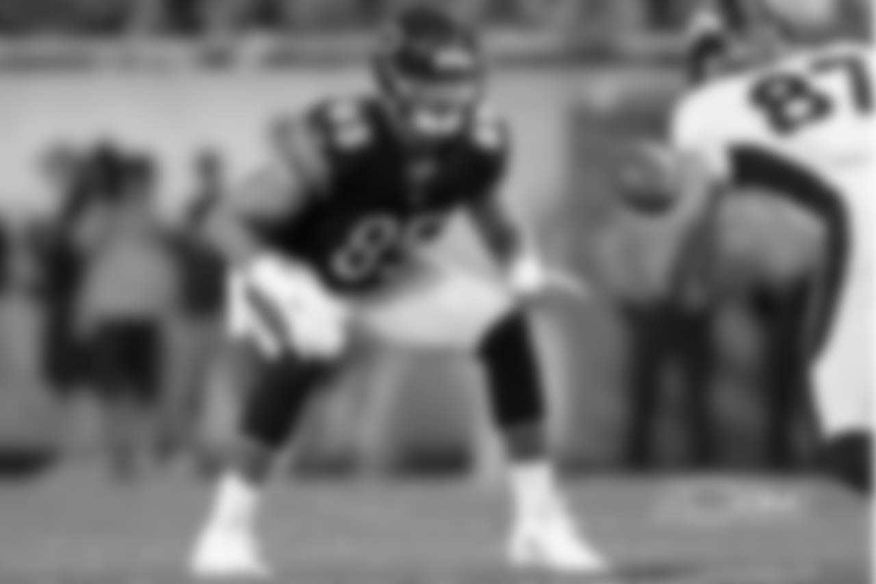 TE Daniel Brown