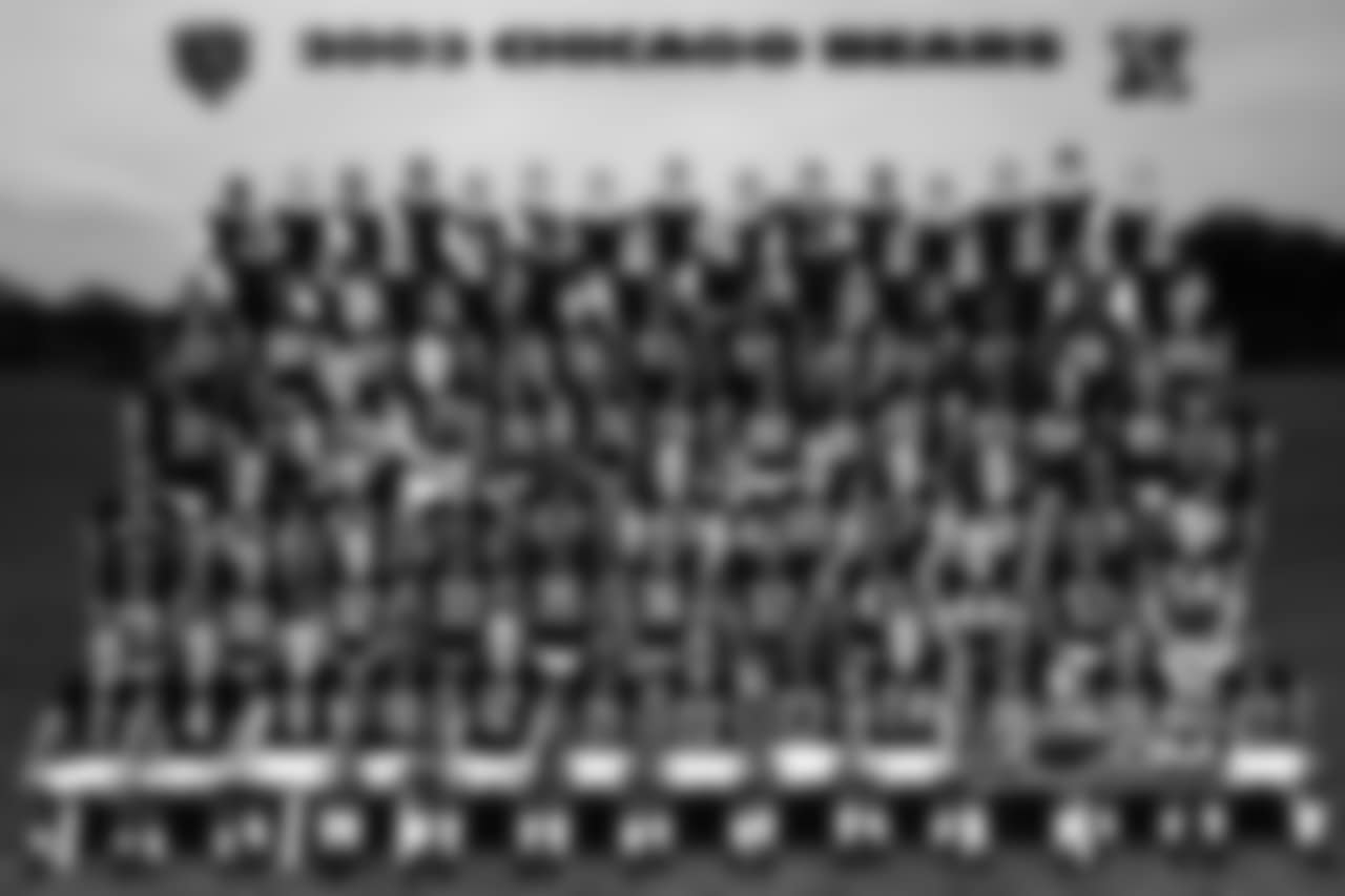Edinger 4. Maynard 8. Grossman 10. Stewart 12. Chandler 21. McQuarters 22. Williams 23. Azumah 24. Worrell 25. Gray 26. McMillon 27. Abdullah 29. Peterson 30. Brown 32. Johnson 33. Tillman 35. Thomas 36. Pritchett 37. McKie 43. Green 44. Forsey 53. Holdman 54. Urlacher 55. Briggs 57. Kreutz 58. Villarrial 59. Odom 60. Metcalf 63. Lacina 64. Tucker 65. Mannelly 67. Warner 68. Anderson 69. Gandy 70. Boone 72. Mitchell 73. LaFavor 74. Sanderson 75. Colombo 76. Washburn 78. Gibson 79. Edwards 80. White 81. Merritt 82. Johnson 83. Terrell 84. Wade 85. Gilmore 86. Booker 87. Gage 88. Clark 89. Lyman 90. Knight 91. Demaree 92. Hillenmeyer 93. Daniels 94. Traylor 95. Scott 96. Brown 97. Haynes 98. Robinson 99. Tafoya Dick Jauron - Head Coach