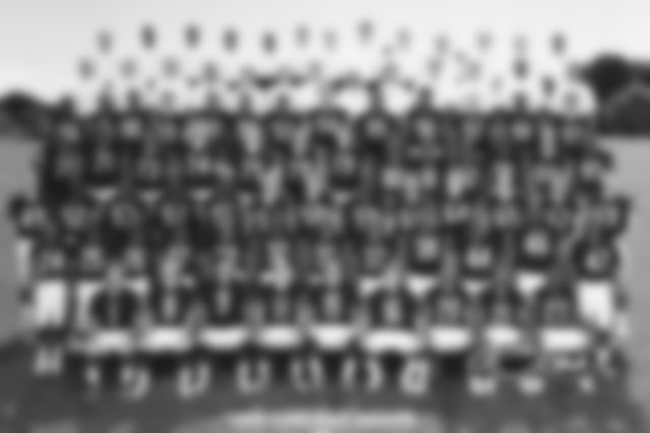 Jaeger 8. McNown 9. Matthews 11. Gowins 15. Miller 16. Sauerbrun 20. Allen 21. Cousin 23. Azumah 24. Milburn 25. Carter 26. Jones 27. Harris 29. Smith 32. Bennett 36. Austin 37. Parrish 38. Goolsby 44. Enis 46. Chambers 47. Hudson 49. Hallock 52. Burns 53. Holdman 54. McDonald 55. Harris 57. Kreutz 58. Villarrial 59. Colvin 60. Wiegmann 64. Tucker 65. Mannelly 67. Huntington 69. Overhauser 70. Anderson 71. Williams 73. Palmer 74. Herndon 75. Perry 78. Brockermeyer 79. Wisne 80. Conway 81. Engram 82. Sanford 83. Brooks 84. Allred 85. Mayes 86. Booker 87. Bates 88. Robinson 89. Wetnight 90. Tuinei 91. Samuel 92. Minter 94. Burton 95. Davis 96. Simmons 97. Wells 98. Robinson 99. Flanigan Dick Jauron - Head Coach
