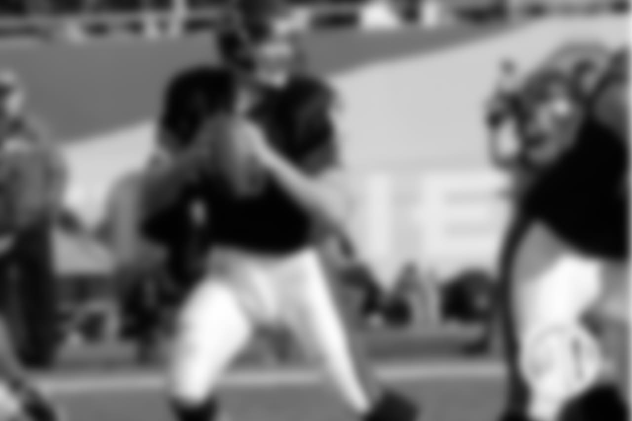 The fifth-round pick out of Ohio State started five games in 2004 and threw for 718 yards and three touchdowns. Those stats would be the only ones Krenzel would ever accumulate as a pro, as he never took another snap after his rookie season.