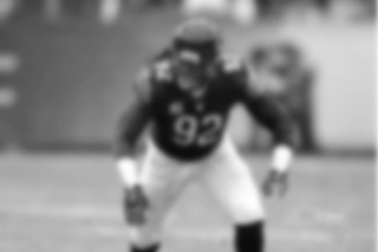 LB Pernell McPhee